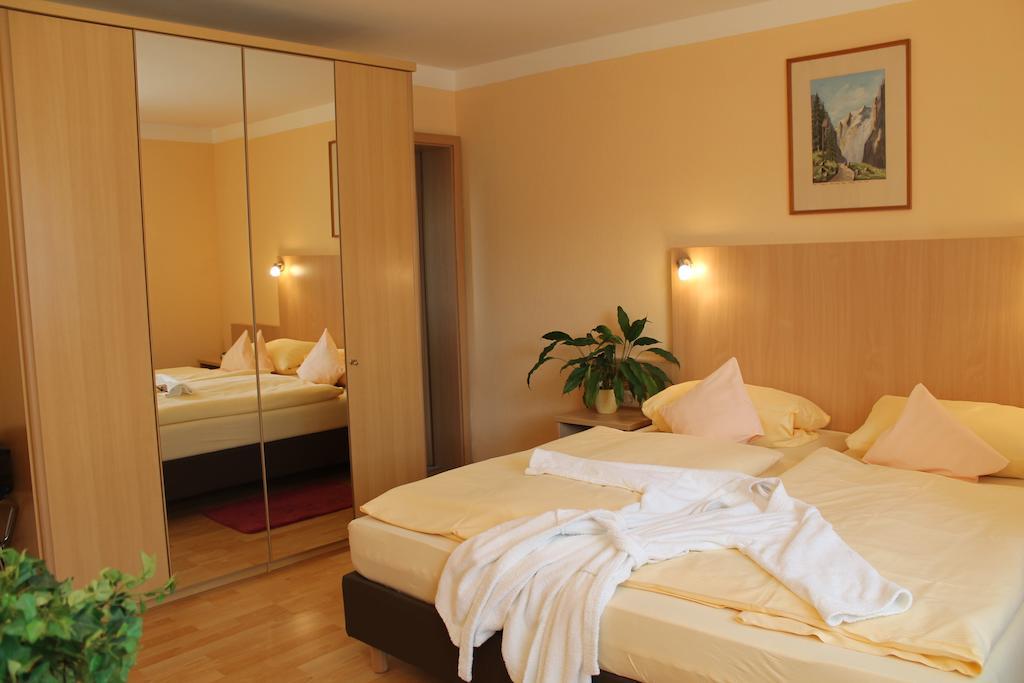 Hotel Brigitte باد كروزنغن المظهر الخارجي الصورة
