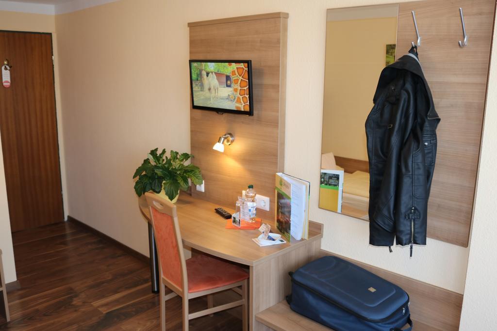 Hotel Brigitte باد كروزنغن المظهر الخارجي الصورة